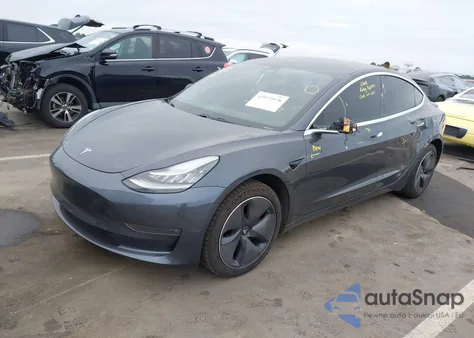2019 Tesla Model 3 Long Range/Performance from USA, damaged, VIN 5YJ3E1EB7KF437559